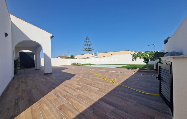 Wiederverkauf - Villa - Torrevieja - Los Balcones