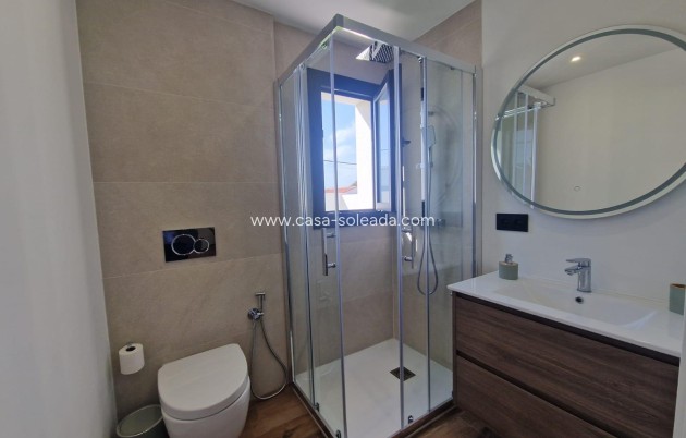 Wiederverkauf - Villa - Torrevieja - Los Balcones
