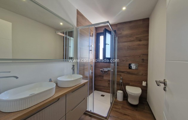 Wiederverkauf - Villa - Torrevieja - Los Balcones
