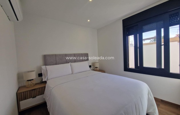 Wiederverkauf - Villa - Torrevieja - Los Balcones