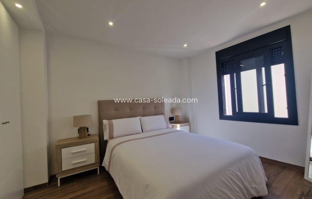 Wiederverkauf - Villa - Torrevieja - Los Balcones