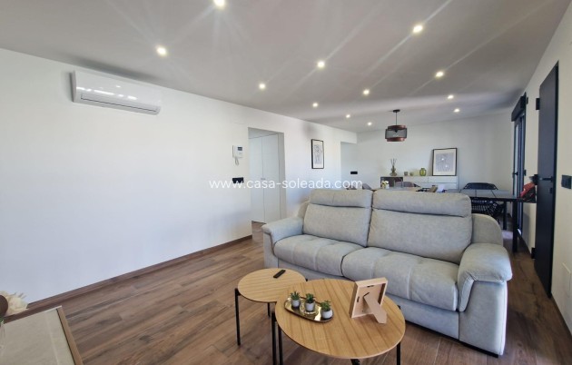Wiederverkauf - Villa - Torrevieja - Los Balcones