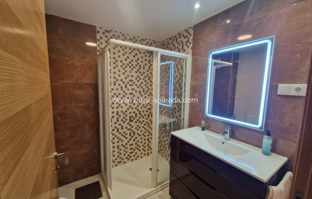 Herverkoop - Appartement / flat - Torrevieja - Playa del Cura