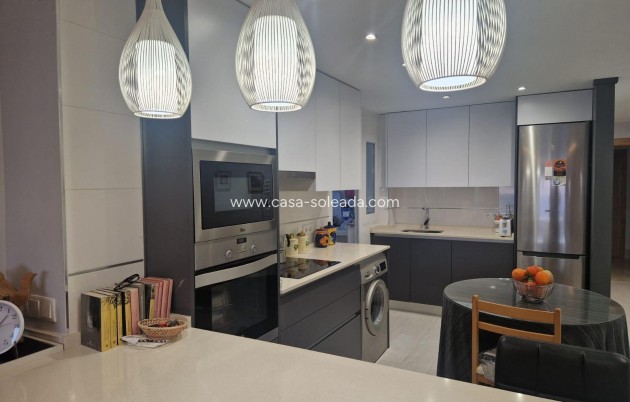 Herverkoop - Appartement / flat - Torrevieja - Playa del Cura