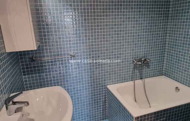 Herverkoop - Appartement / flat - Torrevieja - Playa de los Locos