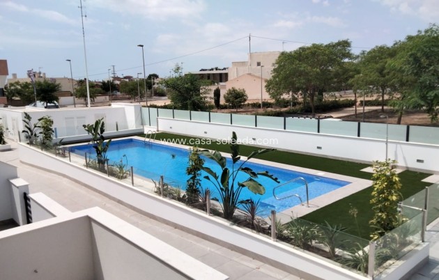 Obra nueva - Bungalow - Pilar de la Horadada