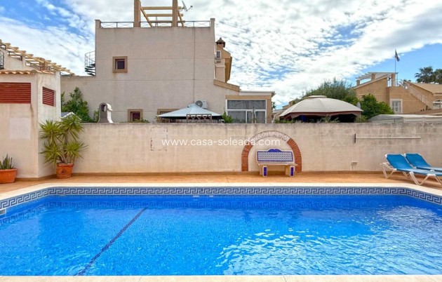 Herverkoop - Villa - Orihuela Costa - Los Altos