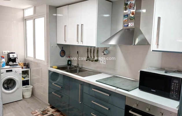 Herverkoop - Appartement / flat - Torrevieja - Playa del Cura