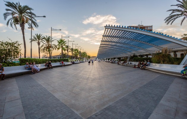 Herverkoop - Herenhuis - Torrevieja - Aguas nuevas