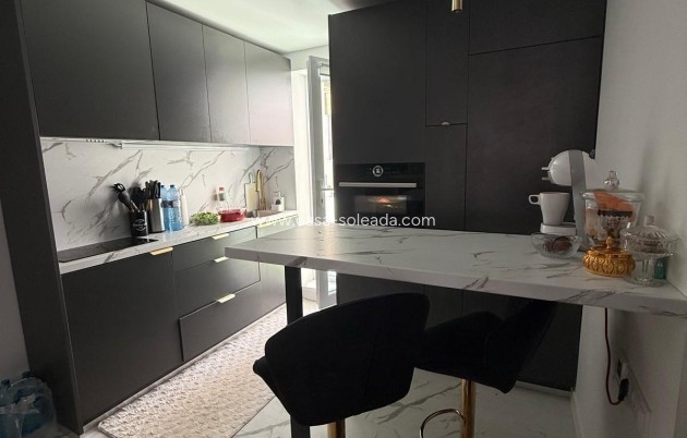 Herverkoop - Appartement / flat - Torrevieja - Playa del Cura