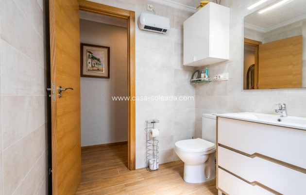 Wiederverkauf - Wohnung - Torrevieja - Acequion