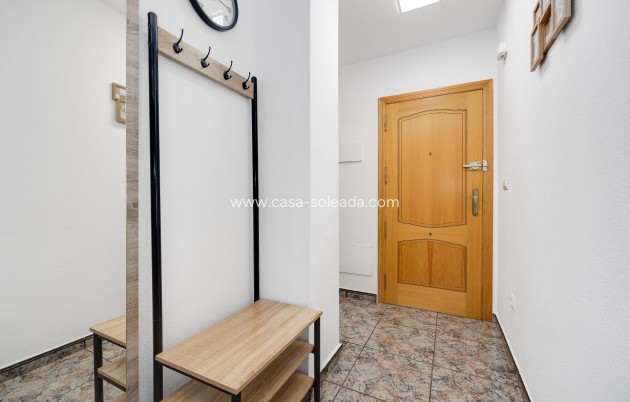 Herverkoop - Appartement / flat - Torrevieja - Playa De Los Naufragos