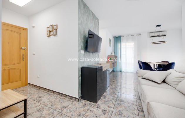 Herverkoop - Appartement / flat - Torrevieja - Playa De Los Naufragos
