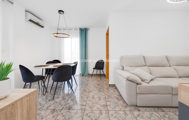 Herverkoop - Appartement / flat - Torrevieja - Playa De Los Naufragos