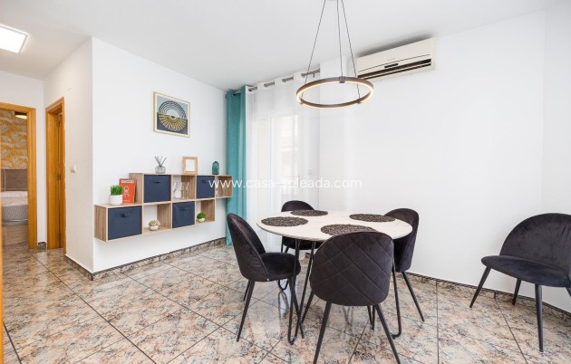 Herverkoop - Appartement / flat - Torrevieja - Playa De Los Naufragos