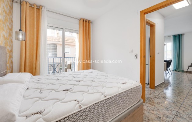 Herverkoop - Appartement / flat - Torrevieja - Playa De Los Naufragos