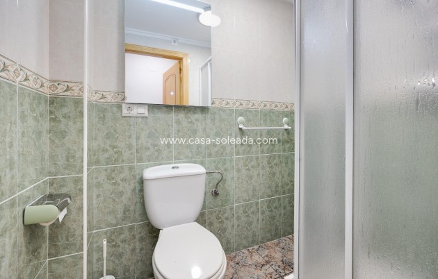 Herverkoop - Appartement / flat - Torrevieja - Playa De Los Naufragos