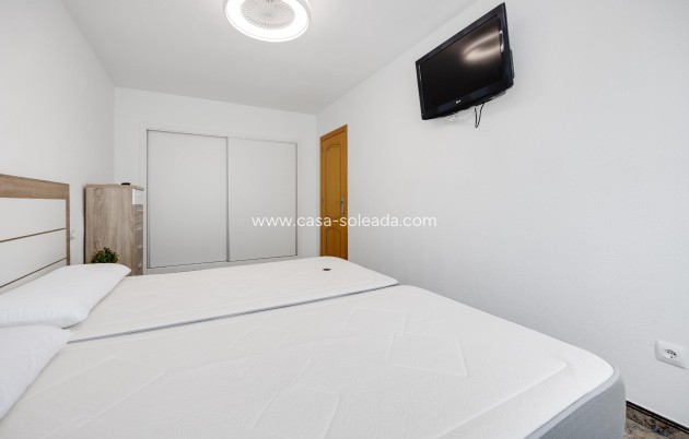 Herverkoop - Appartement / flat - Torrevieja - Playa De Los Naufragos