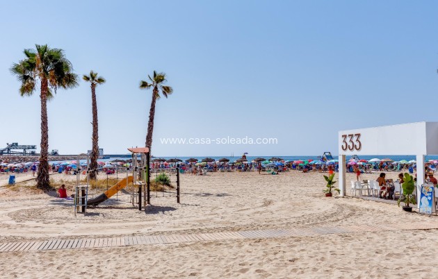 Herverkoop - Appartement / flat - Torrevieja - Playa De Los Naufragos