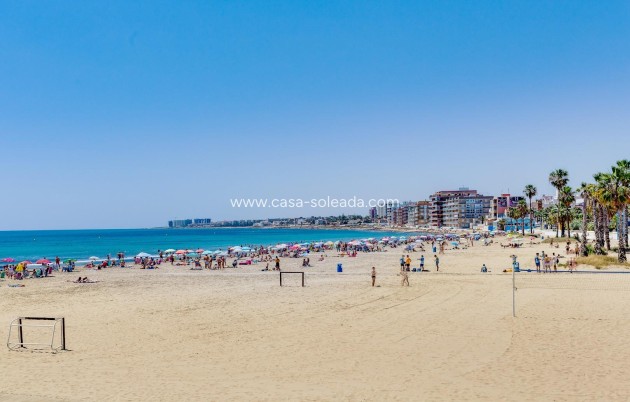 Herverkoop - Appartement / flat - Torrevieja - Playa De Los Naufragos