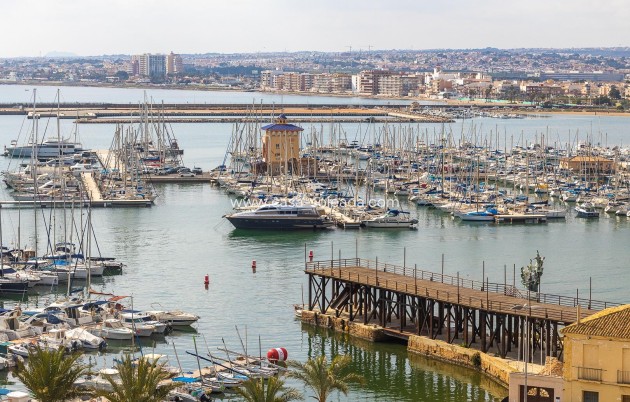 Herverkoop - Appartement / flat - Torrevieja - Playa De Los Naufragos