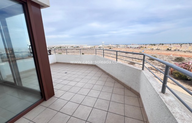 Resale - Apartment / flat - Lomas De Campoamor