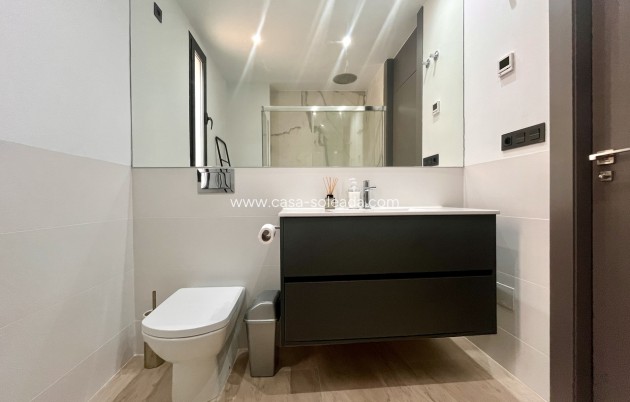 Herverkoop - Villa - Campoamor - Costa Blanca