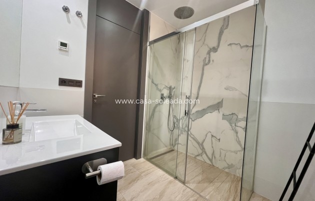 Herverkoop - Villa - Campoamor - Costa Blanca