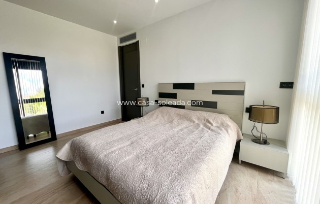 Herverkoop - Villa - Campoamor - Costa Blanca