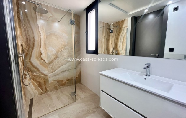 Herverkoop - Villa - Campoamor - Costa Blanca