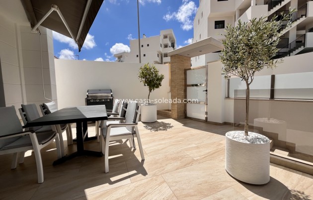 Herverkoop - Villa - Campoamor - Costa Blanca