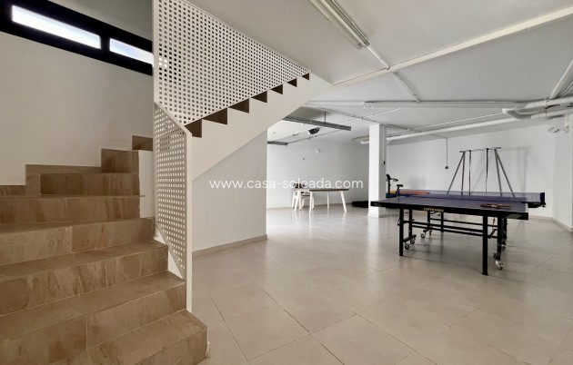 Herverkoop - Villa - Campoamor - Costa Blanca