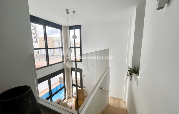 Herverkoop - Villa - Campoamor - Costa Blanca