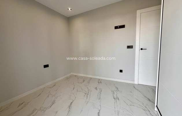 Herverkoop - Appartement / flat - Playa Flamenca - Costa Blanca