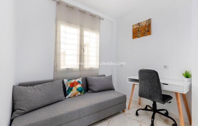Wiederverkauf - Wohnung - Torrevieja - La Mata
