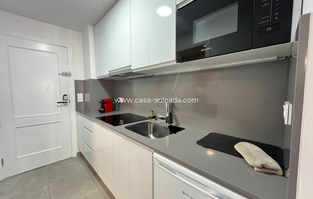 Herverkoop - Appartement / flat - Torrevieja - Playa del Cura