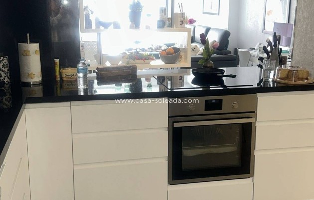 Resale - Apartment / flat - Torrevieja - Center