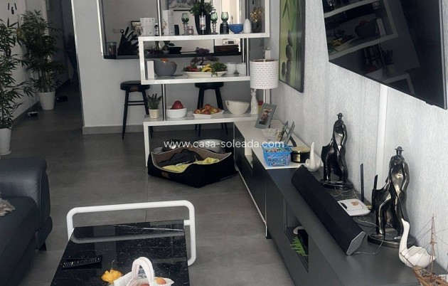 Resale - Apartment / flat - Torrevieja - Center