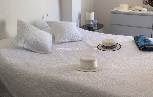 Resale - Apartment / flat - Torrevieja - Center