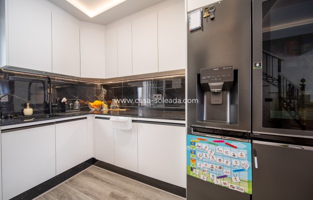 Herverkoop - Villa - Orihuela Costa - Pau 26