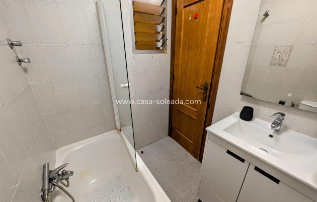 Herverkoop - Appartement / flat - Torrevieja - Estacion Autobuses