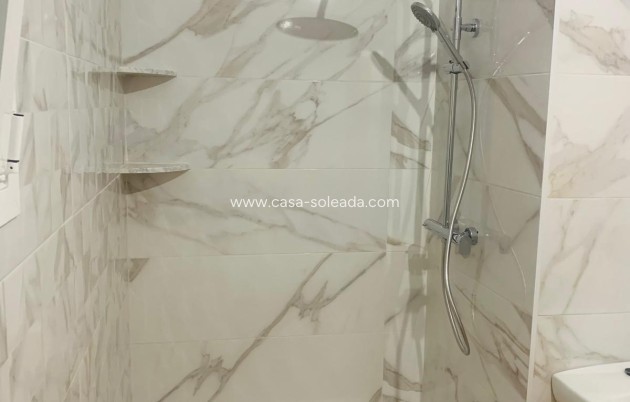 Herverkoop - Appartement / flat - Torrevieja - Playa del Cura
