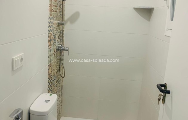 Herverkoop - Appartement / flat - Torrevieja - Playa del Cura
