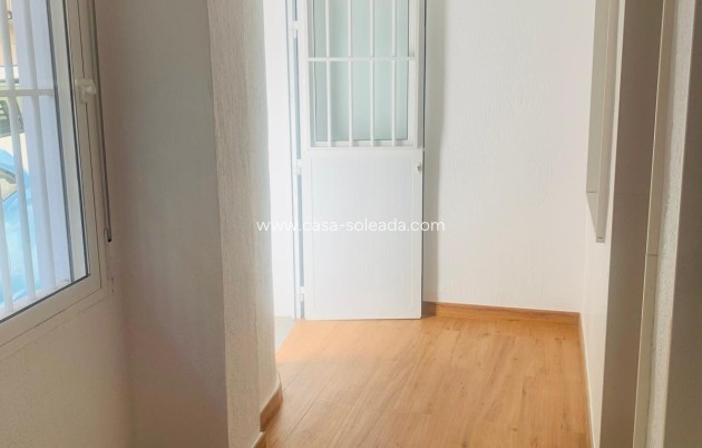 Herverkoop - Appartement / flat - Torrevieja - Playa del Cura