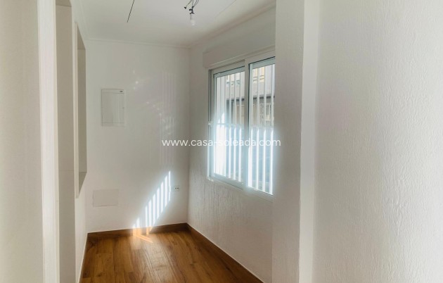 Herverkoop - Appartement / flat - Torrevieja - Playa del Cura