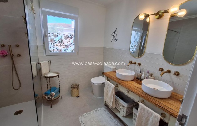 Wiederverkauf - Villa - Torrevieja - Los Balcones