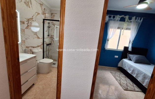 Resale - Villa - Orihuela Costa - Villamartín