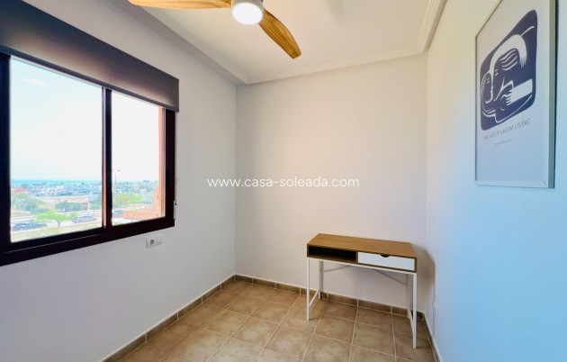 Herverkoop - Appartement / flat - Torrevieja - Aguas nuevas