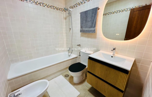 Herverkoop - Appartement / flat - Torrevieja - Aguas nuevas