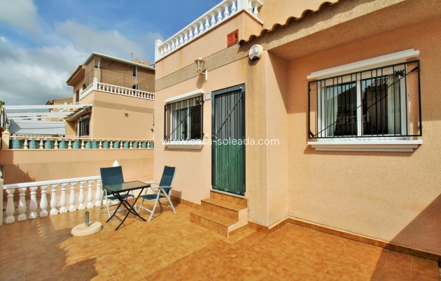 Herverkoop - Herenhuis - Villamartin - PAU 8